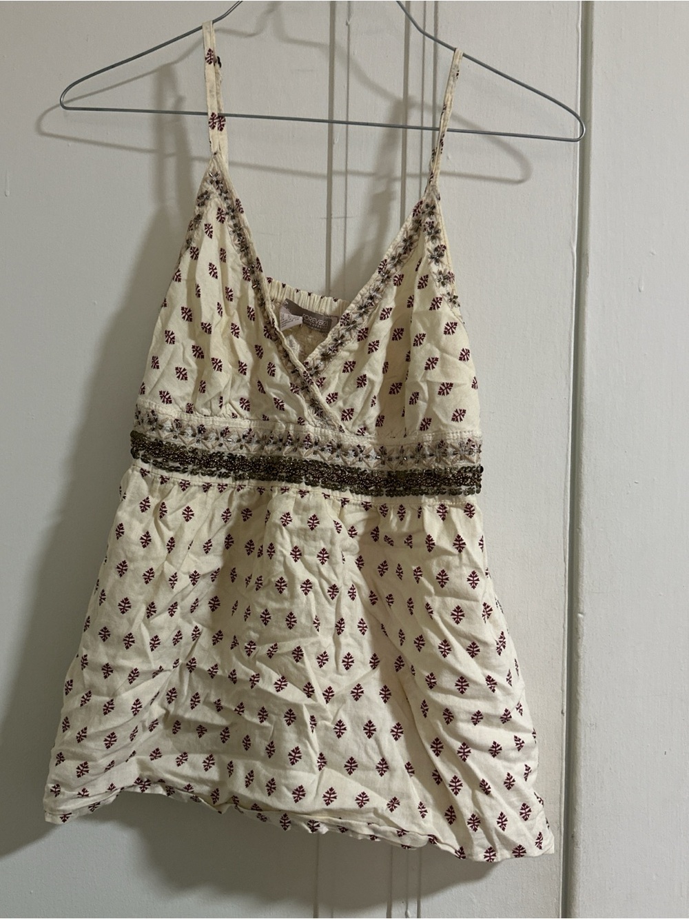 Forever 21 Cream Tank Top with Burgundy Print
